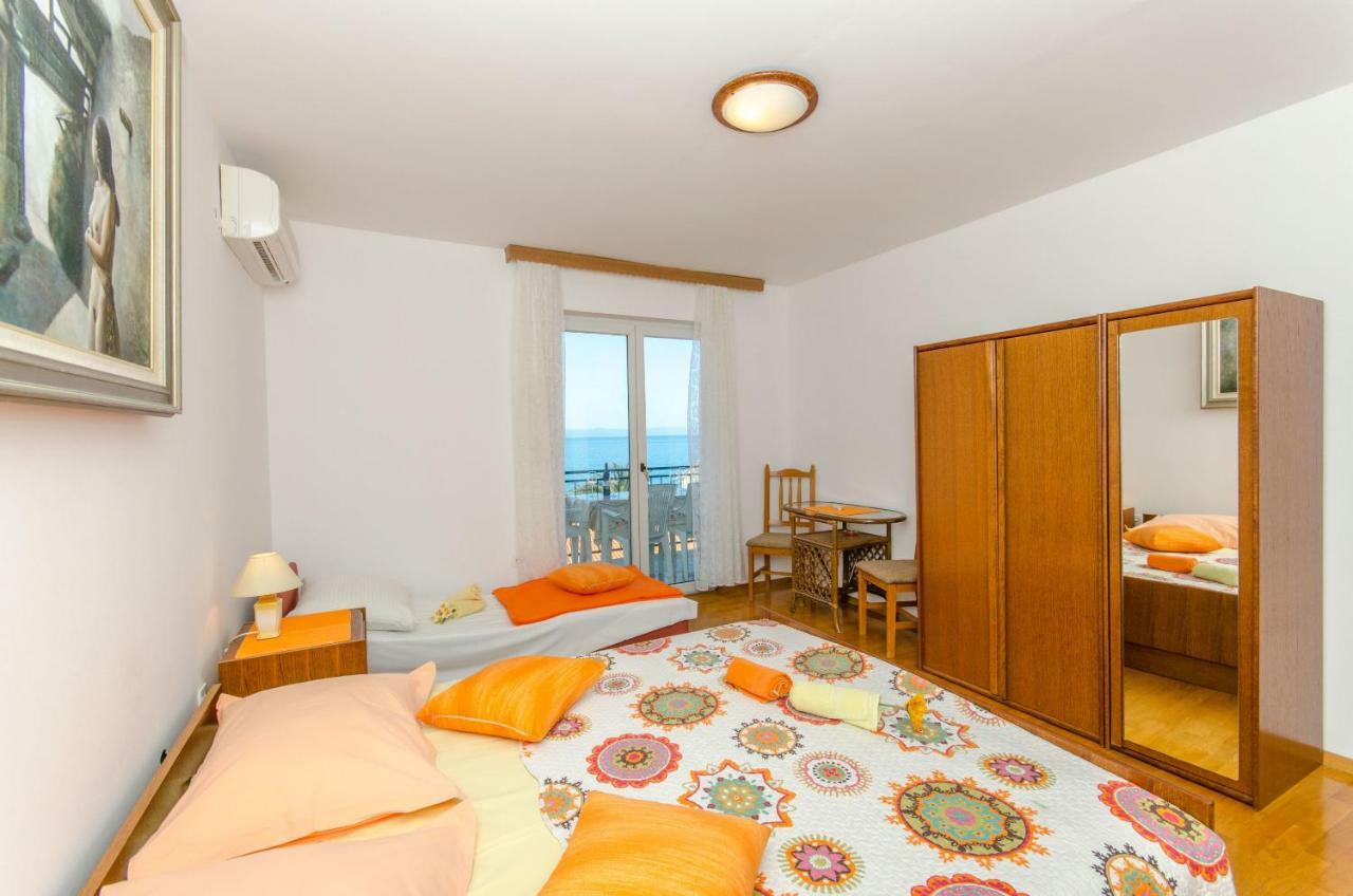 Apartments And Room Sun & Sea Podgora Esterno foto